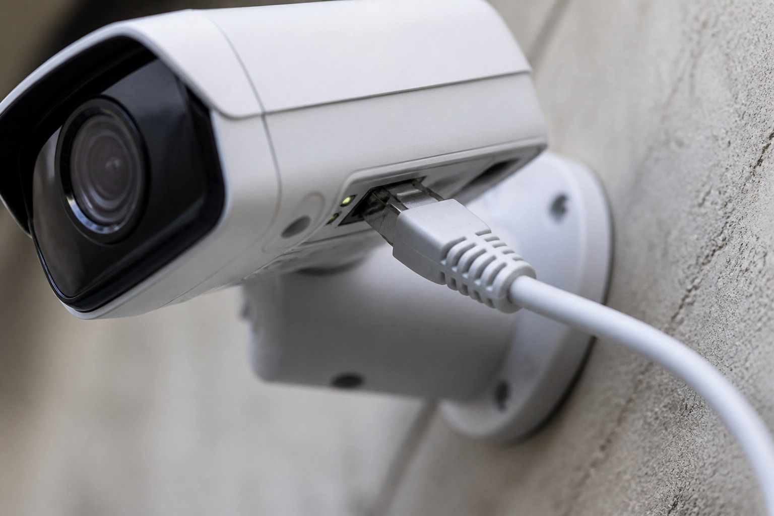 Filaire ou Wi-Fi : quelle connectivité pour votre sécurité ?